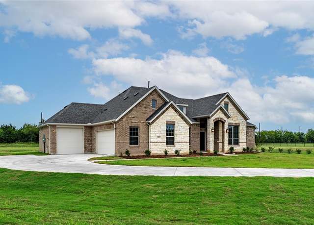 Property at 8292 Honeywell, Greenville, TX 75402, 4 beds, 2 baths