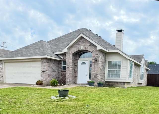 Property at 2210 Oleander Way, Mckinney, TX 75071, 3 beds, 2 baths