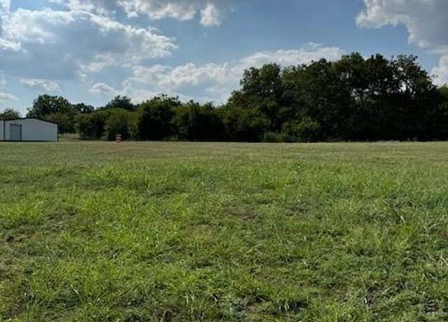 Property at TBD LOT 7 E Columbus St, West, TX 76691
