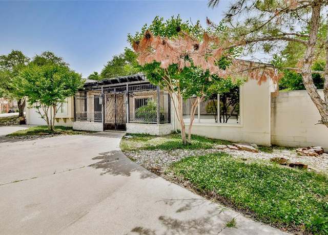 Property at 4009 Scenic Way, Granbury, TX 76049, 3 beds, 2.5 baths