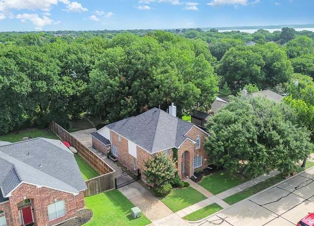Property at 8713 Lakeside Dr, Rowlett, TX 75088, 4 beds, 2.5 baths