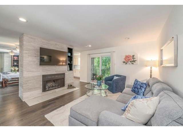 Property at 5335 Bent Tree Forest Dr #273, Dallas, TX 75248, 2 beds, 2 baths