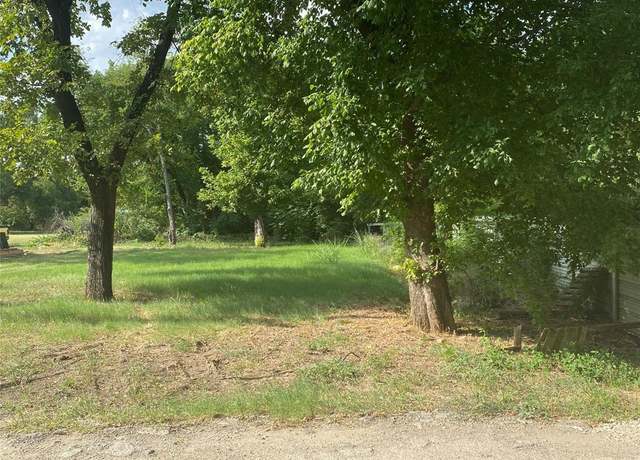 Property at 3627 Bickers St, Dallas, TX 75212