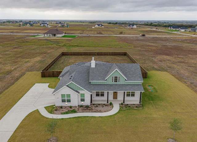 Property at 10631 Rye Bread Ln, Venus, TX 76084, 4 beds, 2 baths
