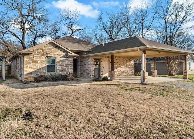 Property at 203 E 4th St, Dodd City, TX 75438, 3 beds, 2 baths
