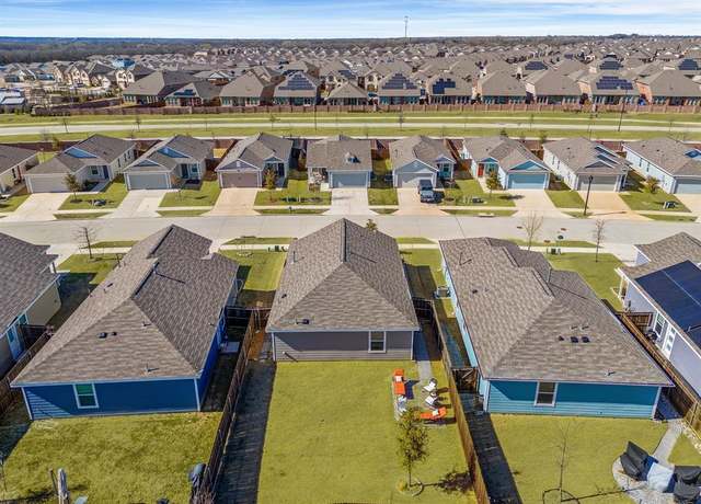 Property at 7424 Gray Wolf Ln, Mckinney, TX 75071, 2 beds, 1 bath