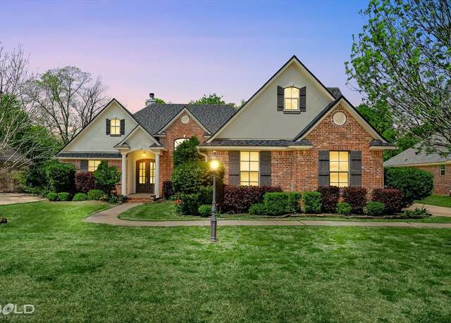 Property at 106 Horseguards Ave, Bossier City, LA 71111, 5 beds, 3.5 baths
