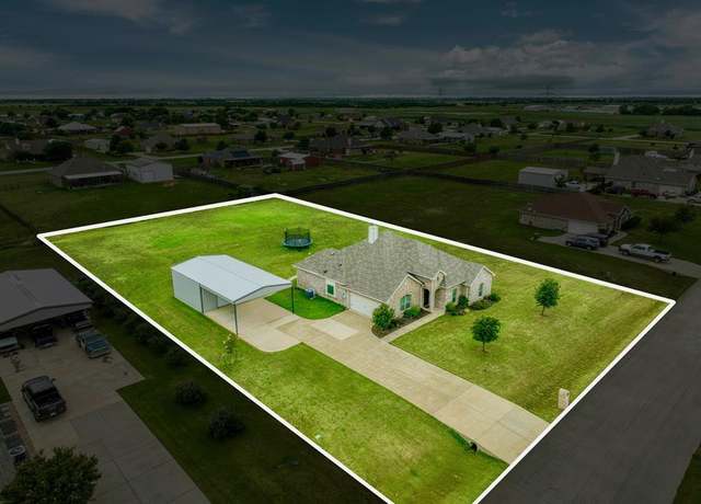 Property at 1109 Cashew Dr, Venus, TX 76084, 4 beds, 2 baths
