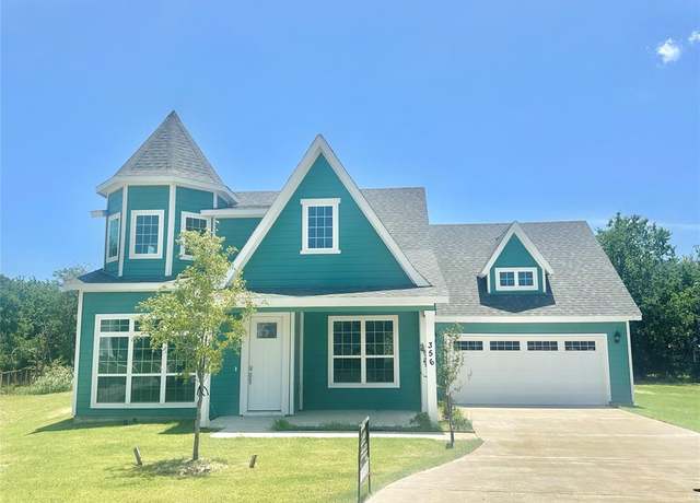 Property at 1356 Orange Blossom Ct, Gainesville, TX 76240, 3 beds, 3 baths