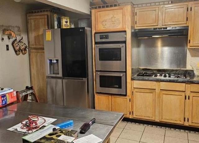 Property at 2314 Clover Ridge Dr, Dallas, TX 75216, 3 beds, 2 baths