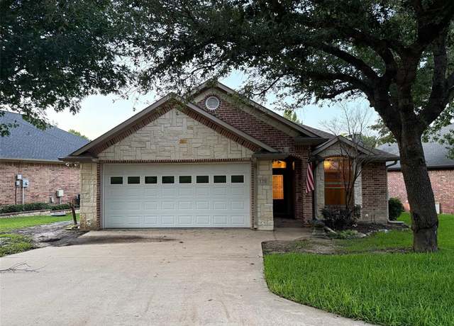 Property at 120 Saint Francis Ln, Mabank, TX 75156, 3 beds, 2 baths