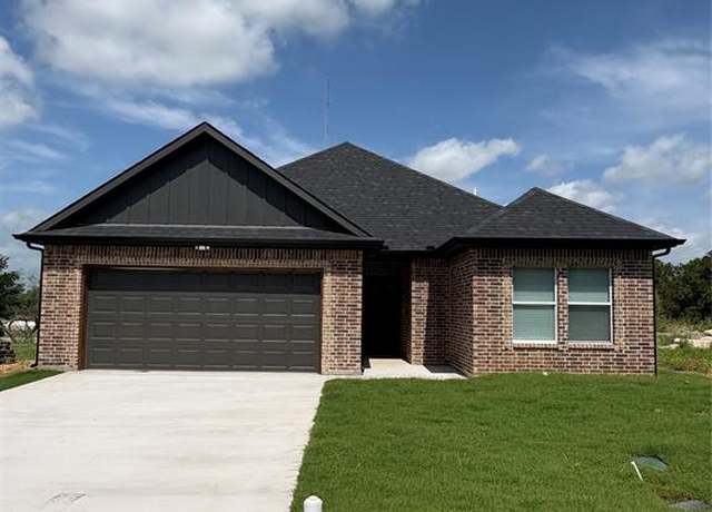 Property at 711 N College St, West, TX 76691, 3 beds, 2 baths