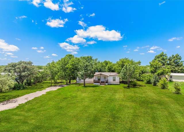 Property at 1913 Joyce Rd, Kaufman, TX 75142, 3 beds, 2 baths
