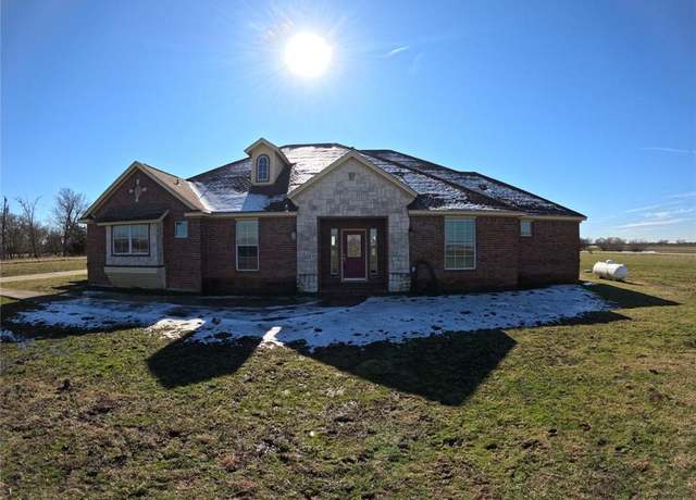 Property at 6401 County Road 3208, Lone Oak, TX 75453, 4 beds, 4.5 baths