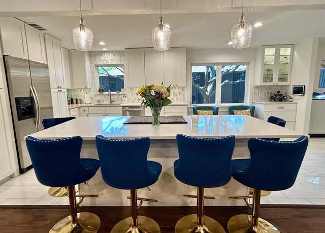 Property at 7449 Tophill Ln, Dallas, TX 75248, 4 beds, 3 baths