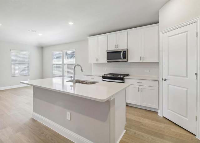 Property at 1023 Emberwood Dr, Mckinney, TX 75069, 4 beds, 3 baths