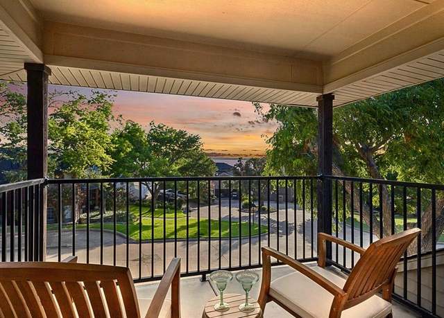 Property at 5735 Southern Cross Dr, Rockwall, TX 75032, 4 beds, 2.5 baths