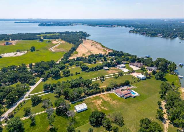Property at 1398 Park St, Azle, TX 76020, 4 beds, 2.5 baths