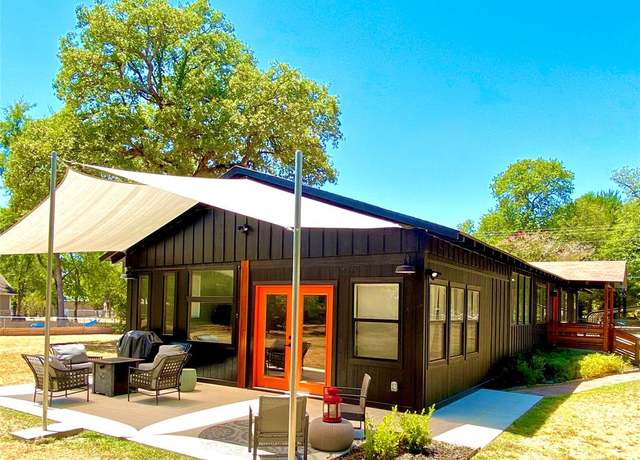 Property at 106 Earl Kay Ln, Tool, TX 75143, 3 beds, 2 baths