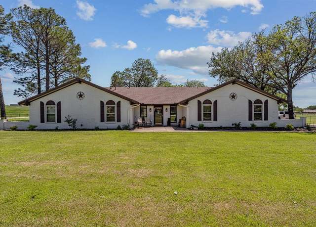 Property at 3801 Hampton Rd, Denton, TX 76207, 4 beds, 3.5 baths