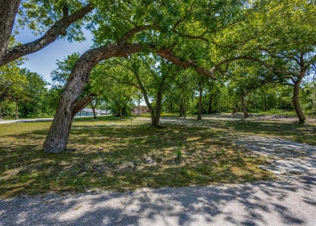 Property at 881 E Marshall St, Van Alstyne, TX 75495