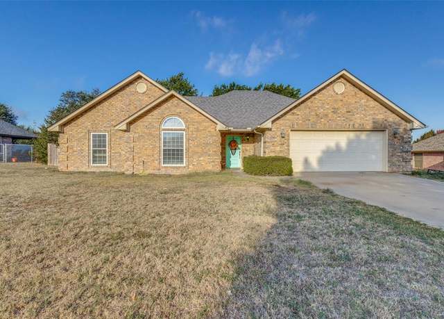 Property at 406 Blackmon Trl, Bells, TX 75414, 3 beds, 2 baths