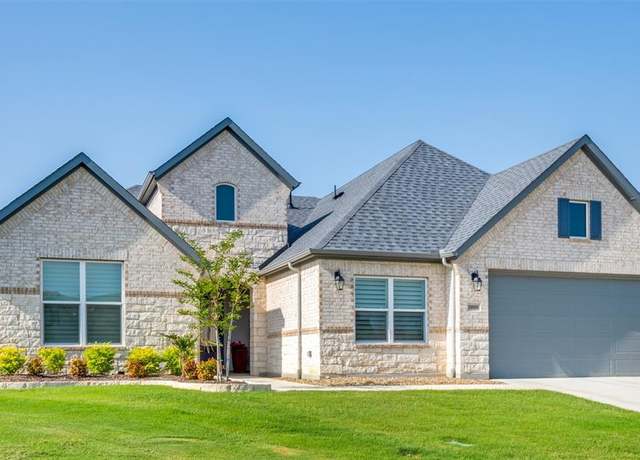Property at 10008 Baywood Ct, Denton, TX 76207, 2 beds, 2.5 baths