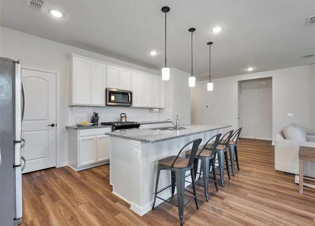 Property at 542 Freed Dr, Fate, TX 75087, 5 beds, 3.5 baths