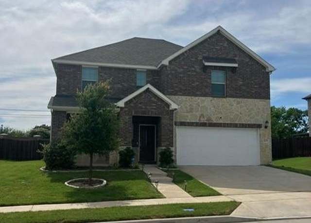 Property at 213 Irvin Dr, Royse City, TX 75189, 3 beds, 2.5 baths