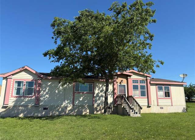 Property at 12580 Wildflower Ln, Justin, TX 76247, 3 beds, 2 baths