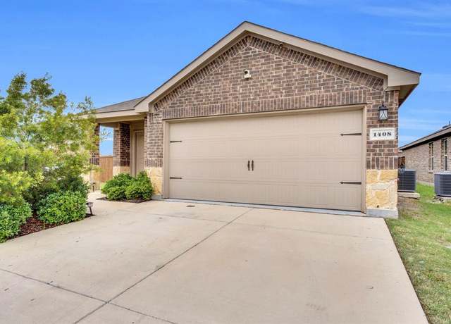 Property at 1408 Sebastian Dr, Forney, TX 75126, 3 beds, 2 baths