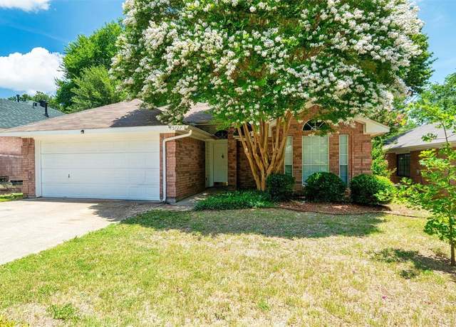 Property at 5727 Autumn Wheat Trl, Arlington, TX 76017, 3 beds, 2 baths