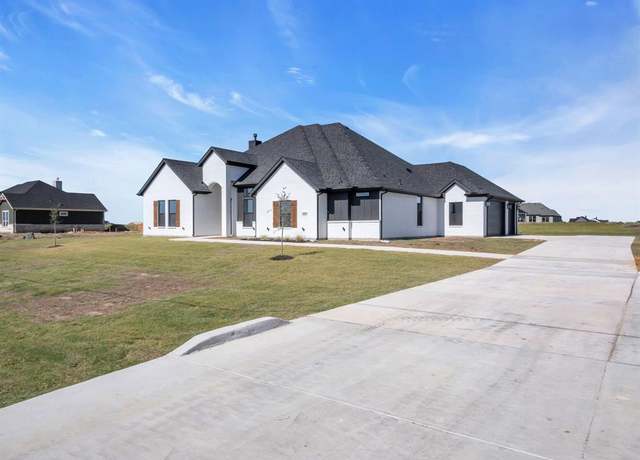 Property at 541 N Armstrong Rd, Venus, TX 76084, 4 beds, 3 baths