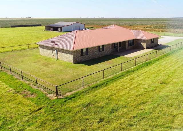 Property at 245920 E County Road 1950, Grandfield, OK 73531, 4 beds, 3.5 baths