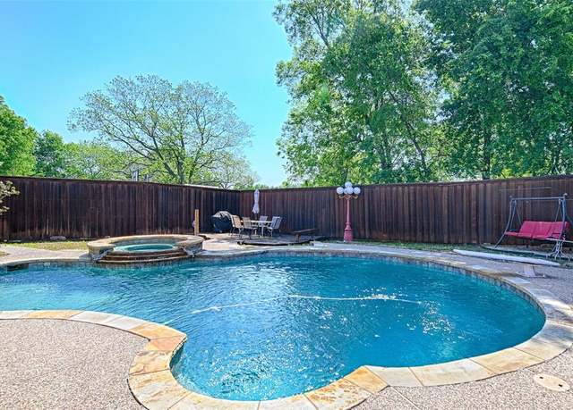 Property at 1402 O Shannon Ln, Garland, TX 75044, 4 beds, 3 baths