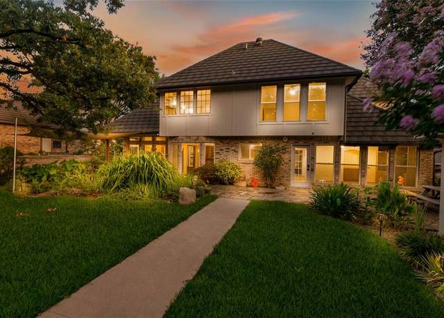 Property at 6711 Parkside Ct, Arlington, TX 76016, 4 beds, 3 baths