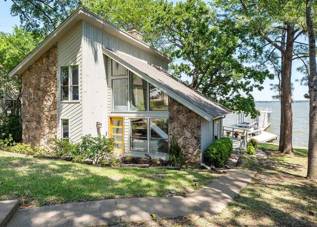 Property at 513 Winding Shore Dr, Tool, TX 75143, 3 beds, 2 baths