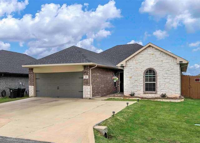 Property at 142 Lawndale Ln, Mabank, TX 75147, 4 beds, 2 baths