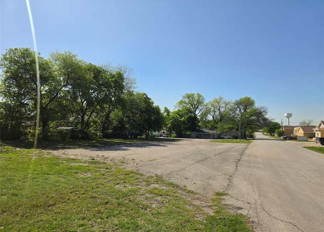 Property at 5840 Calloway St, Sansom Park, TX 76114