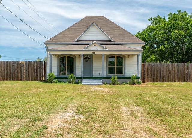 Property at 101 S Walnut St, Petrolia, TX 76377, 3 beds, 2 baths
