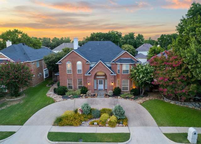 Property at 665 Oakdale Dr, Plano, TX 75025, 4 beds, 2.5 baths