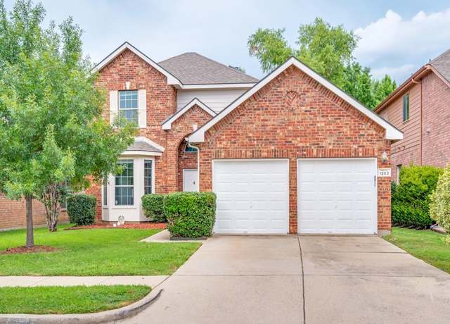 Property at 1253 Sandpiper Dr, Aubrey, TX 76227, 3 beds, 2.5 baths