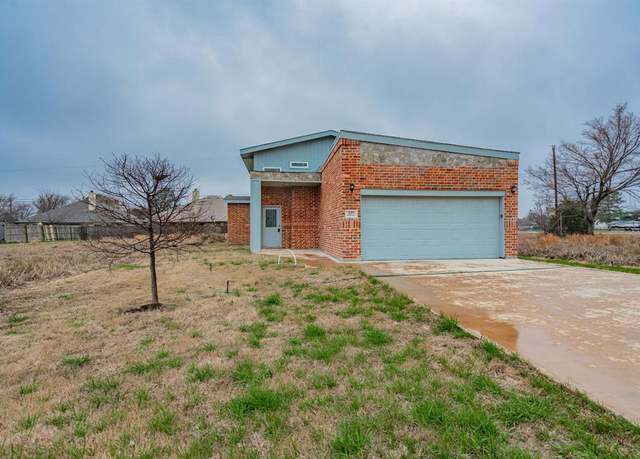 Property at 237 Backlash Dr, Gun Barrel City, TX 75156, 3 beds, 2 baths