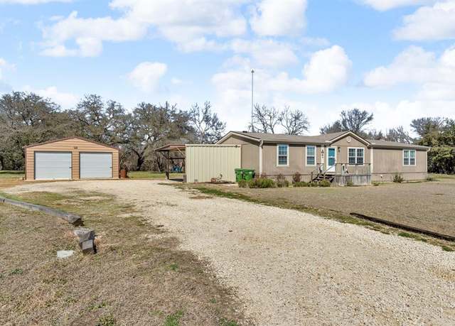 Property at 220 Sunset Acres Ct, Granbury, TX 76048, 4 beds, 2 baths
