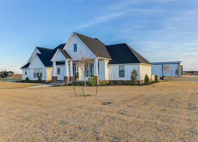 Property at 470 Forreston Rd, Waxahachie, TX 75165, 3 beds, 2.5 baths