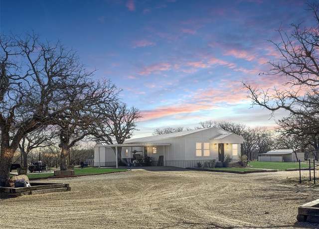 Property at 1609 Beech St, Cisco, TX 76437, 3 beds, 2.5 baths