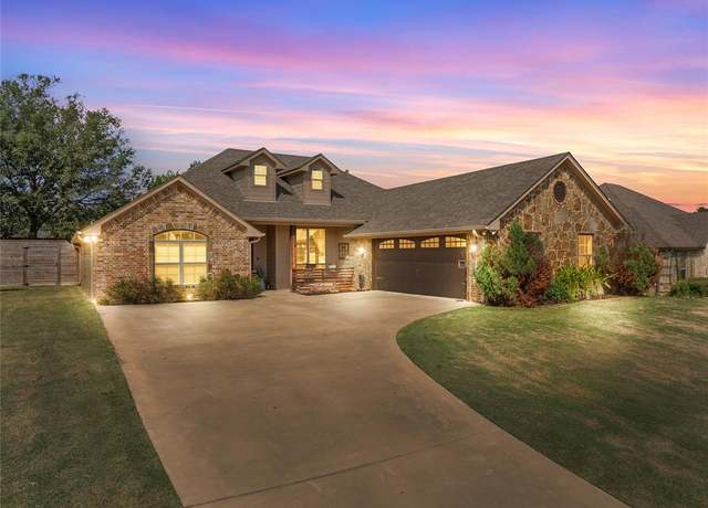 Property at 252 Heritage Ct, Lindale, TX 75771, 4 beds, 2 baths