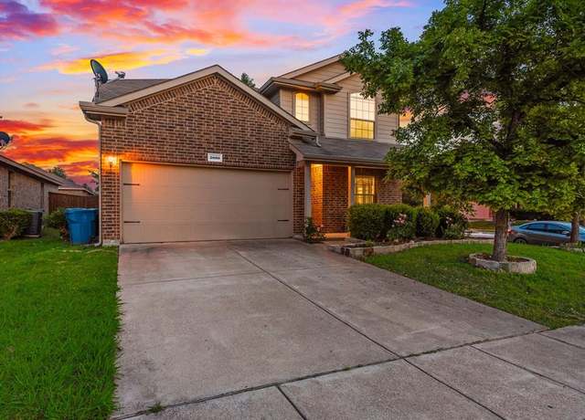 Property at 2000 Crosby Dr, Forney, TX 75126, 5 beds, 3.5 baths