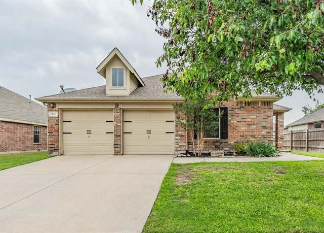 Property at 1260 Mountain Peak Dr, Fort Worth, TX 76052, 3 beds, 2 baths