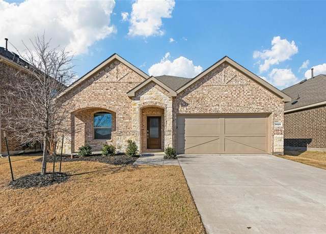 Property at 5029 Salinger Dr, Celina, TX 76227, 4 beds, 2.5 baths